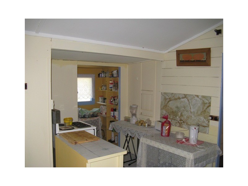 37 Elizabeth Street, Duaringa QLD 4712