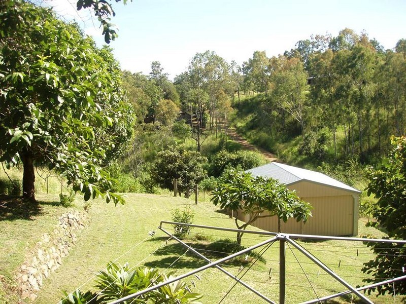 17 Hall St, Mount Morgan QLD 4714
