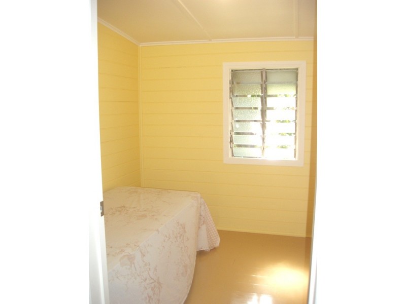 17 Hall St, Mount Morgan QLD 4714