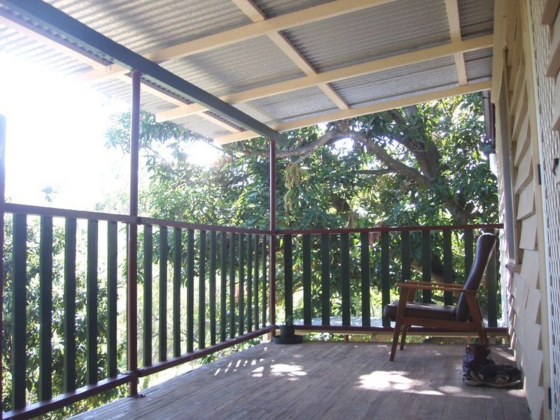 17 Hall St, Mount Morgan QLD 4714