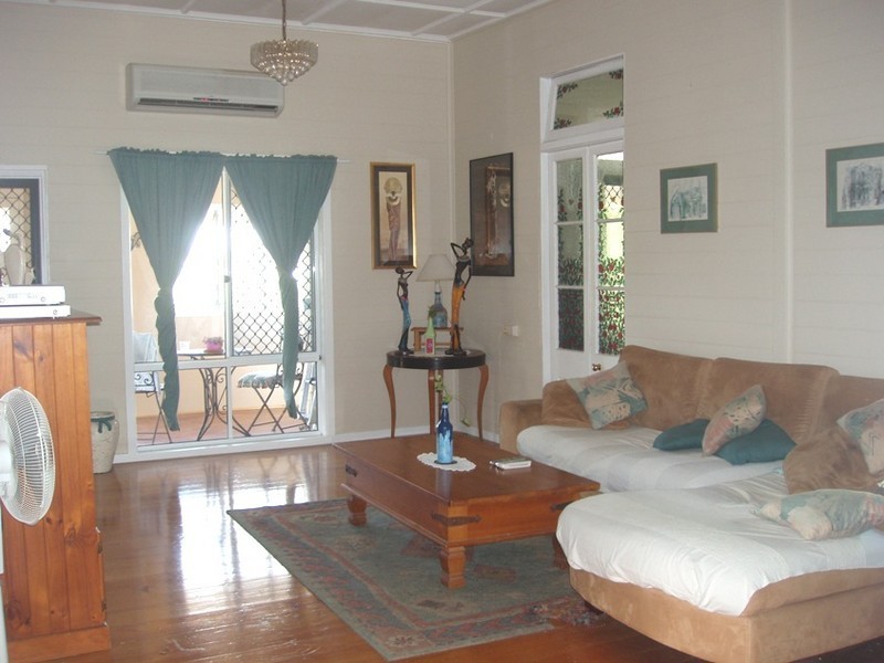 19 Gowdie St, Mount Morgan QLD 4714