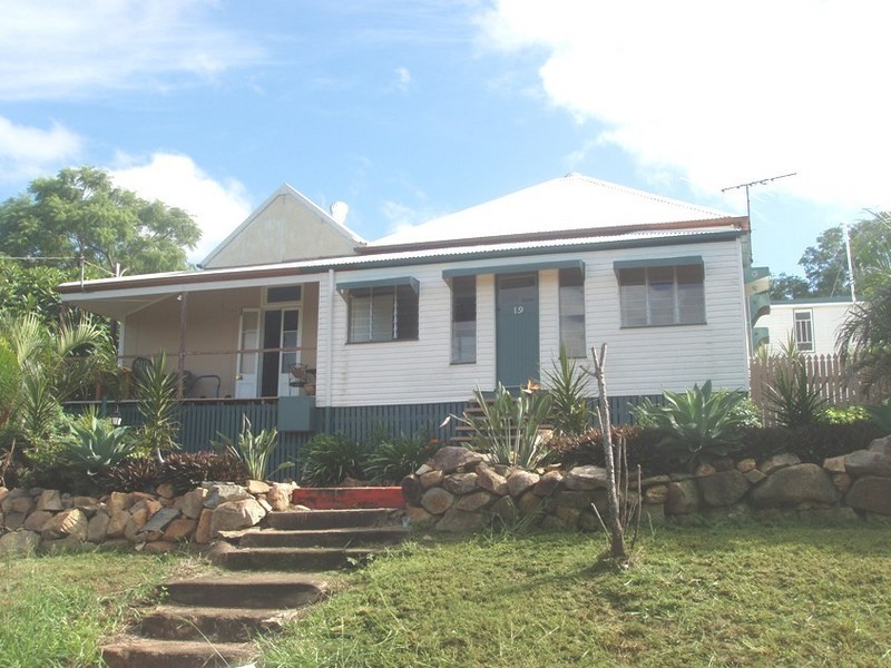 19 Gowdie St, Mount Morgan QLD 4714