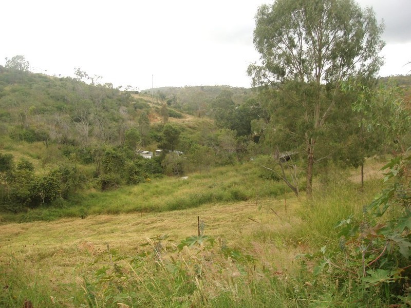 35 School St, Mount Morgan QLD 4714