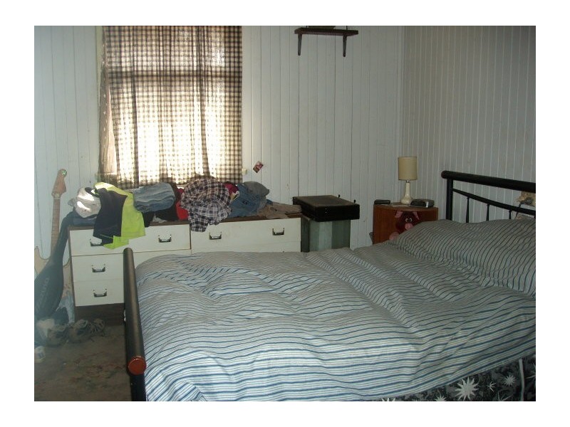 23 West St, Mount Morgan QLD 4714