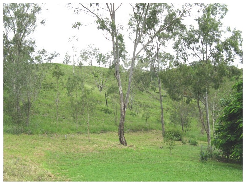 49 Tipperary Rd, Mount Morgan QLD 4714