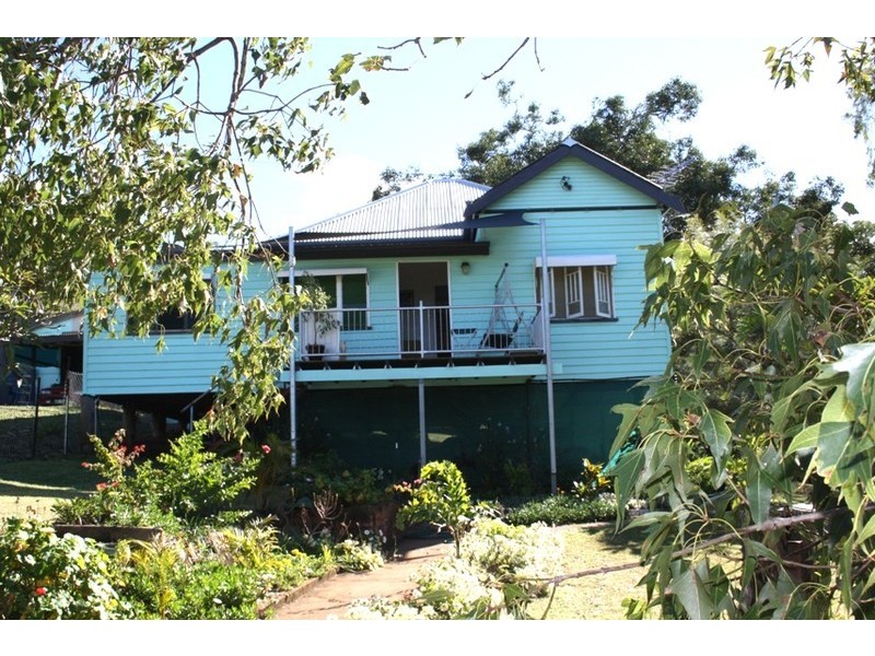 11 Davis St, Mount Morgan QLD 4714