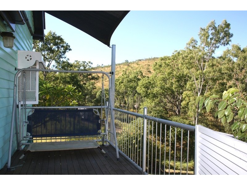 11 Davis St, Mount Morgan QLD 4714