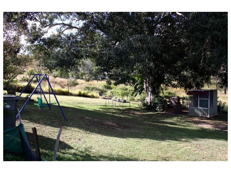 11 Davis St, Mount Morgan QLD 4714