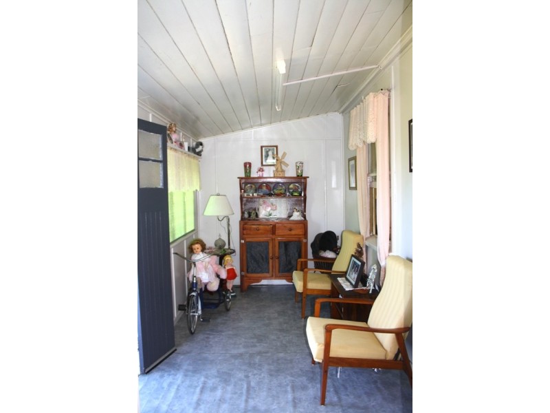11 Davis St, Mount Morgan QLD 4714