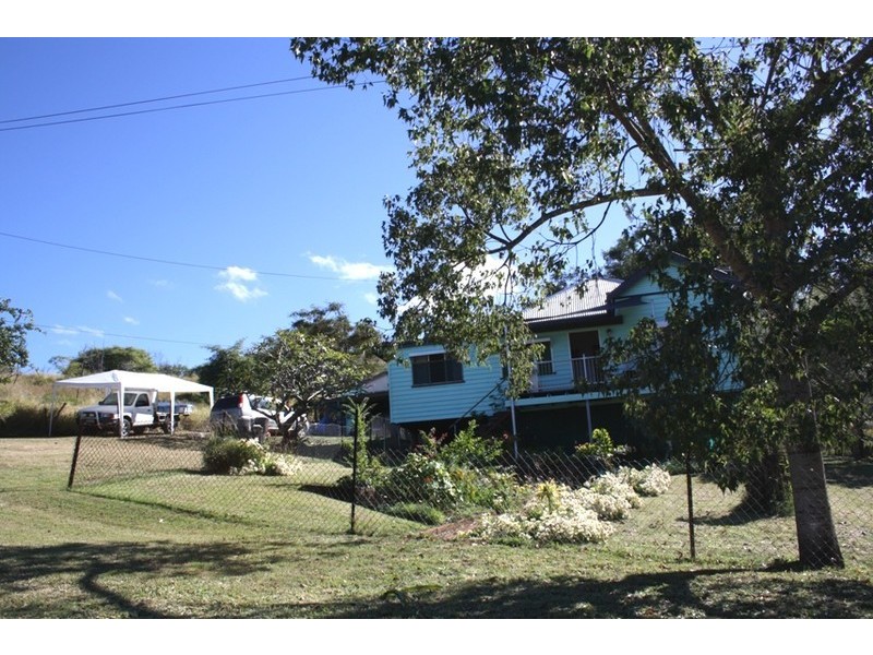 11 Davis St, Mount Morgan QLD 4714