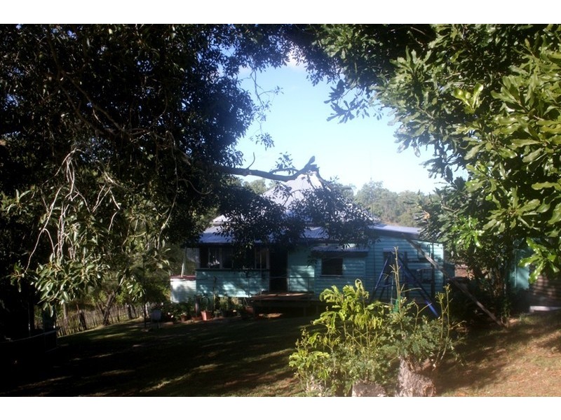 11 Davis St, Mount Morgan QLD 4714