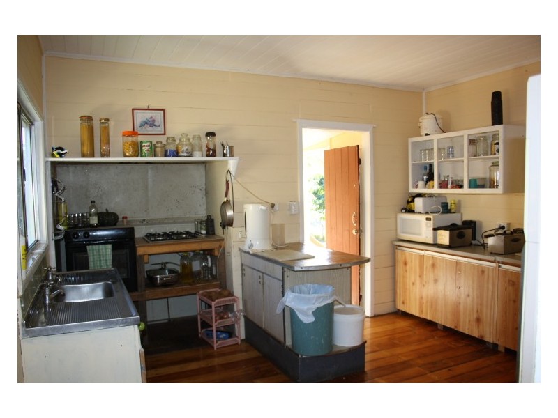 50 James St, Mount Morgan QLD 4714