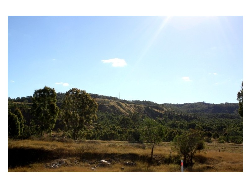 48 James St, Mount Morgan QLD 4714