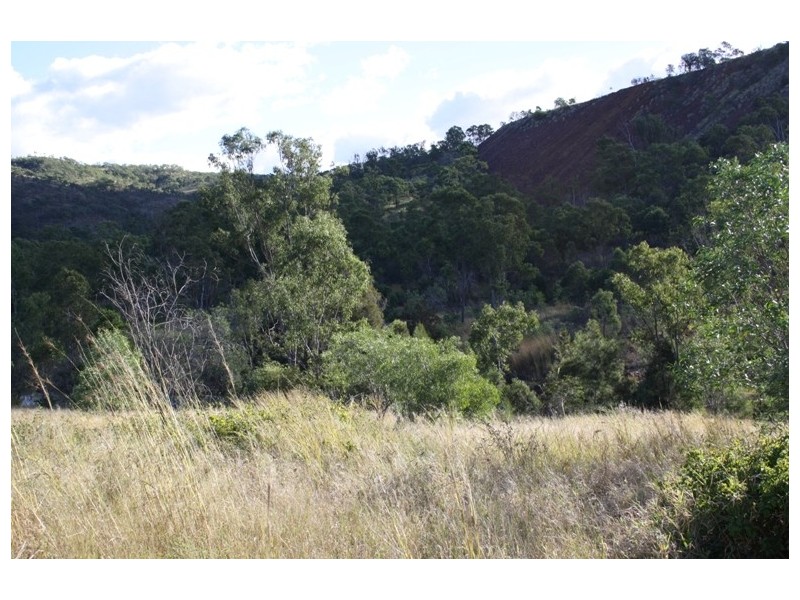 10 Randwick La, Mount Morgan QLD 4714