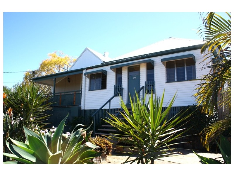 19 Gowdie St, Mount Morgan QLD 4714