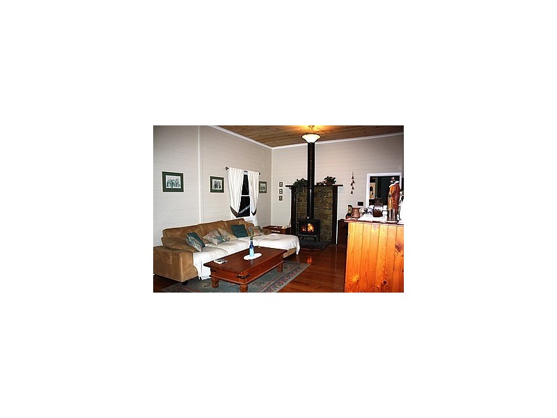 19 Gowdie St, Mount Morgan QLD 4714