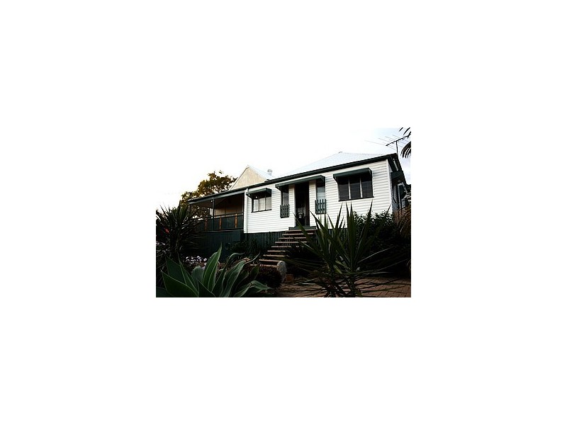 19 Gowdie St, Mount Morgan QLD 4714