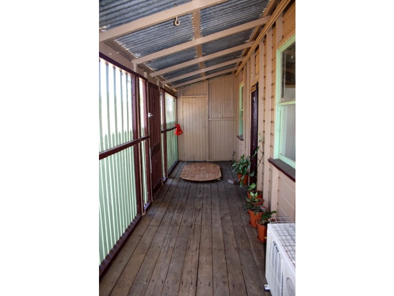 41 Pattison St, Mount Morgan QLD 4714