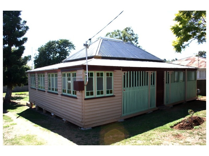 41 Pattison St, Mount Morgan QLD 4714