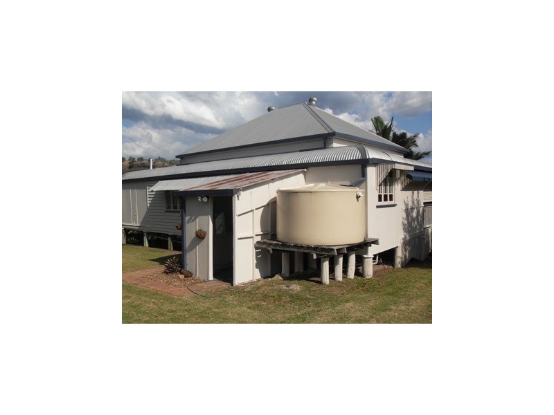 14 Grey Street, Mount Morgan QLD 4714