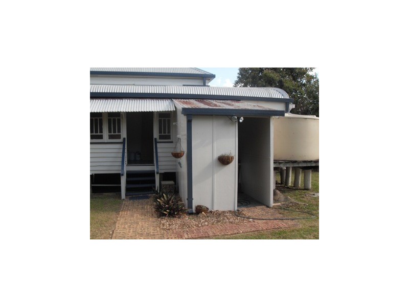 14 Grey Street, Mount Morgan QLD 4714