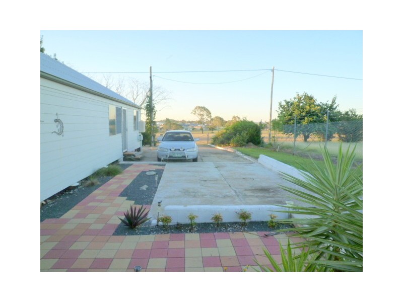 27 Breakspear Street, Gracemere QLD 4702