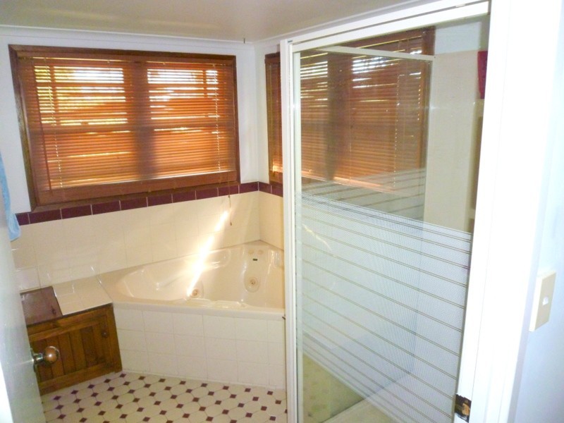 87 Lion Creek Road, Wandal QLD 4700