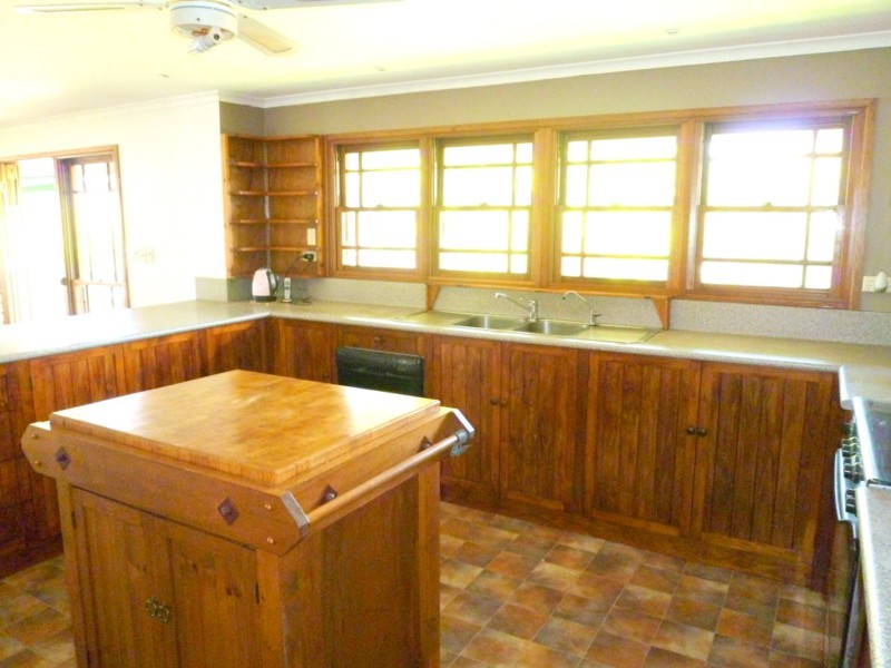 87 Lion Creek Road, Wandal QLD 4700
