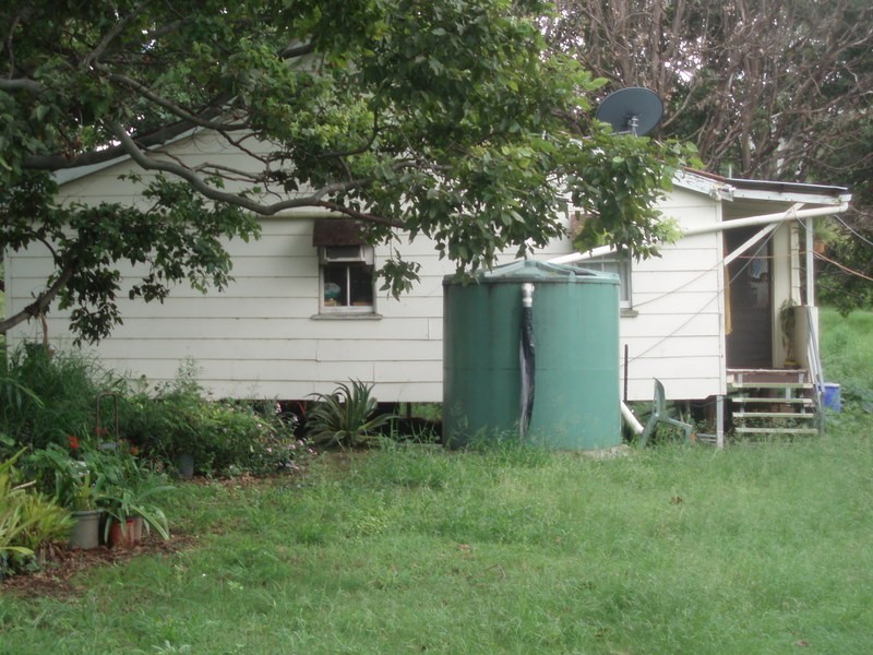 16  Creek Street, Baree QLD 4714