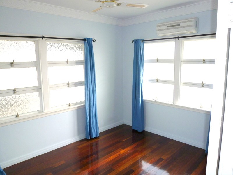 11 Jones Street, Wandal QLD 4700