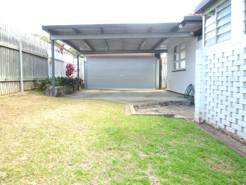 11 Jones Street, Wandal QLD 4700