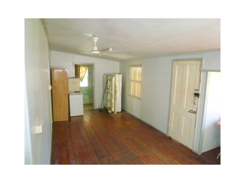 30 Gillespie Street, Wandal QLD 4700