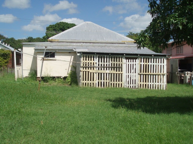 30 Gillespie Street, Wandal QLD 4700