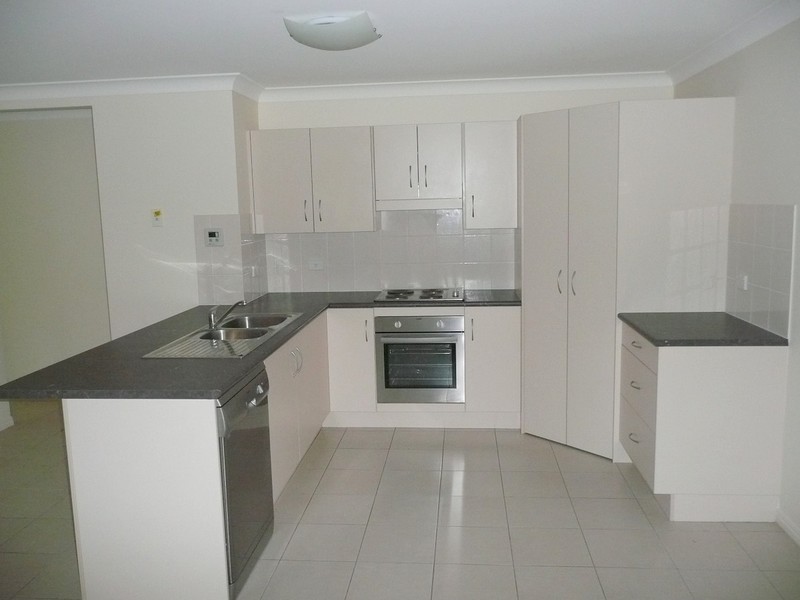 38 Joseph Street, Gracemere QLD 4702