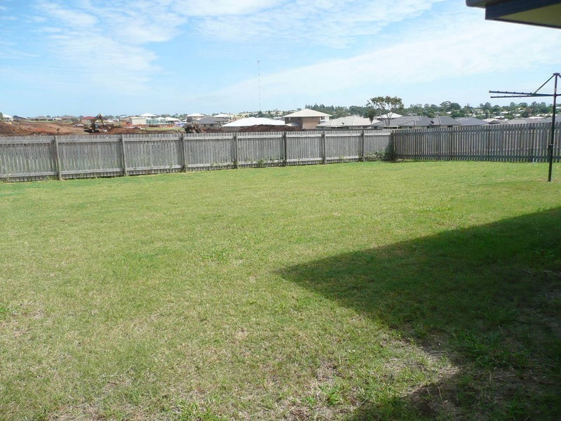 38 Joseph Street, Gracemere QLD 4702