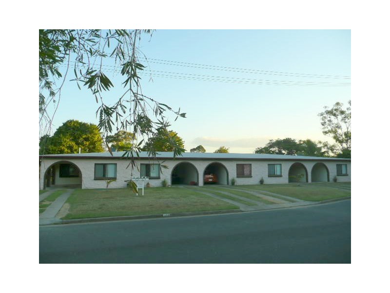 Unit 3/322 Warnock Street, Koongal QLD 4701