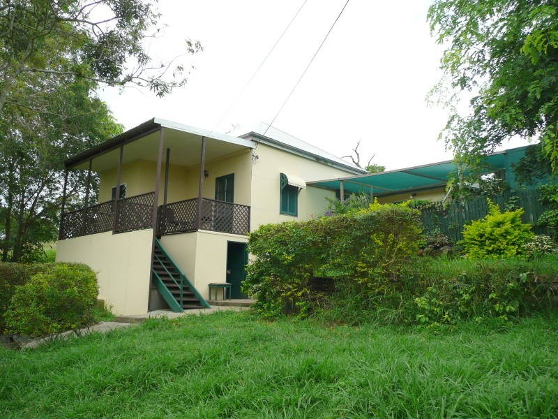30 West Street, Mount Morgan QLD 4714