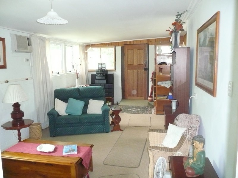 30 West Street, Mount Morgan QLD 4714
