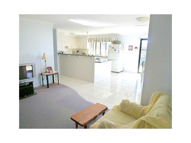 12 Poinciana Place, Gracemere QLD 4702