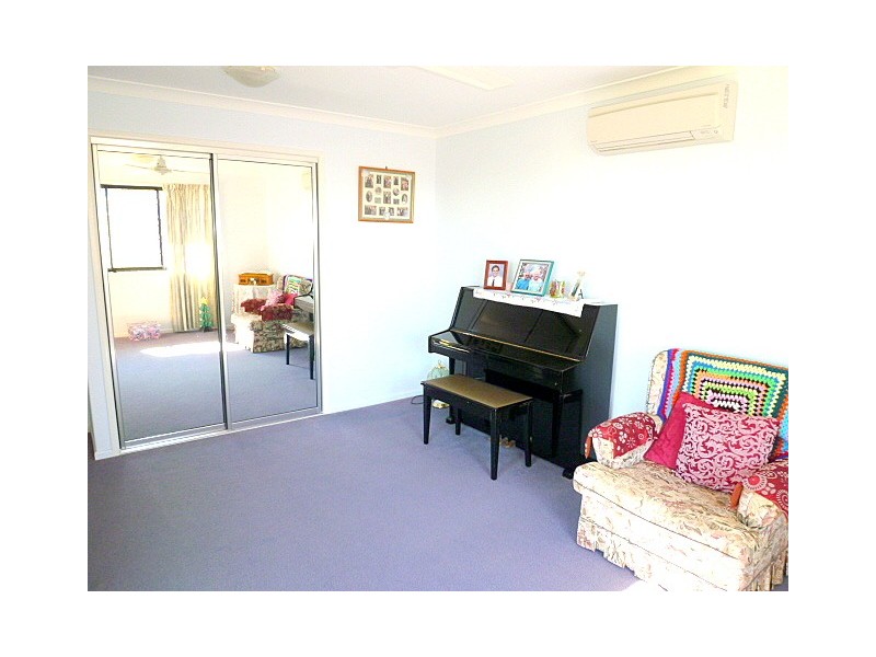 12 Poinciana Place, Gracemere QLD 4702