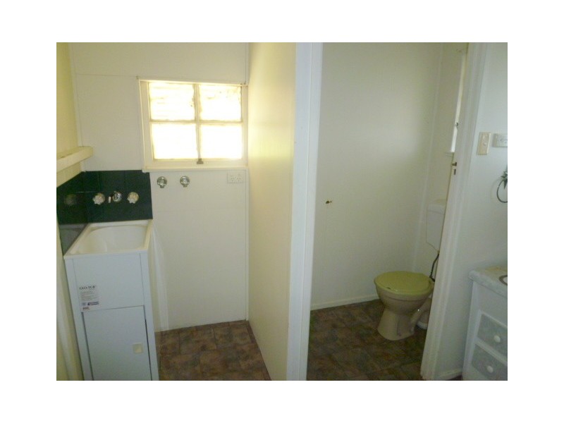 26 James Street, Mount Morgan QLD 4714