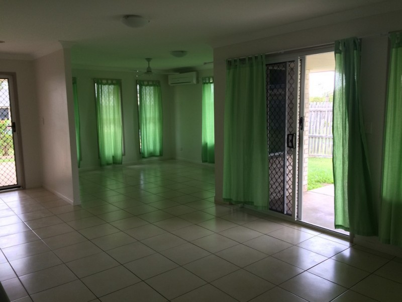 16 Tippett Crescent, Gracemere QLD 4702