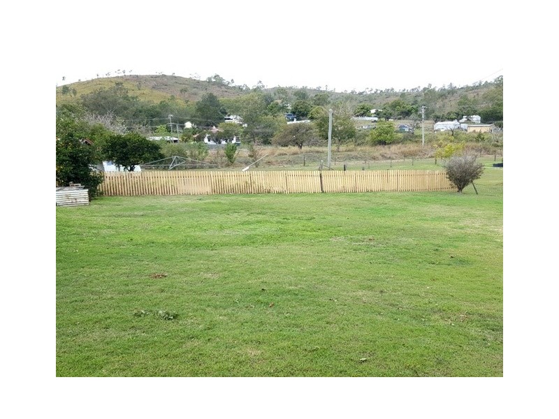 1 Baree Crescent, Baree QLD 4714