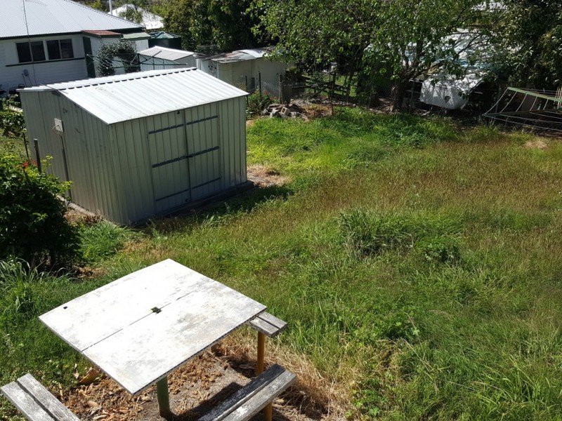 69 Dee Street, Mount Morgan QLD 4714