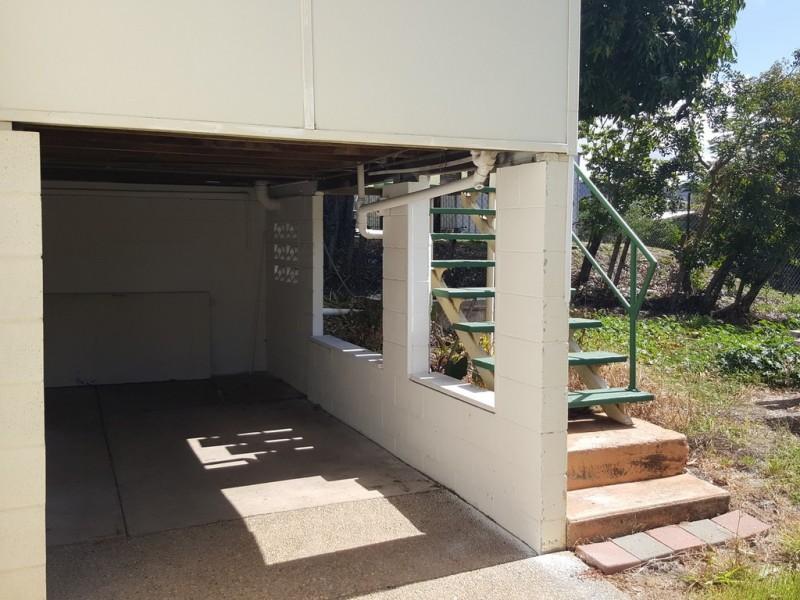 69 Dee Street, Mount Morgan QLD 4714