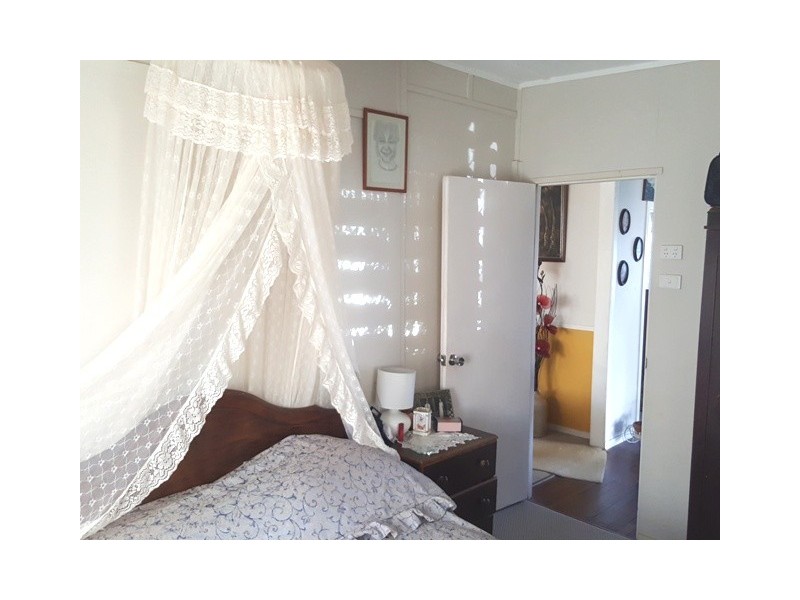 81 East Street Extended, Mount Morgan QLD 4714