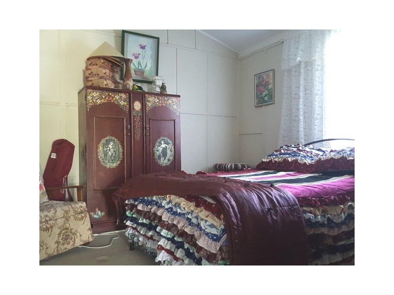 81 East Street Extended, Mount Morgan QLD 4714