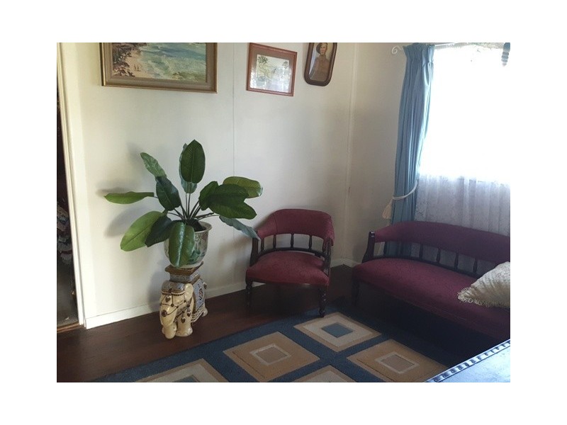 81 East Street Extended, Mount Morgan QLD 4714