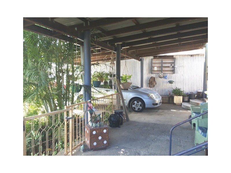 81 East Street Extended, Mount Morgan QLD 4714
