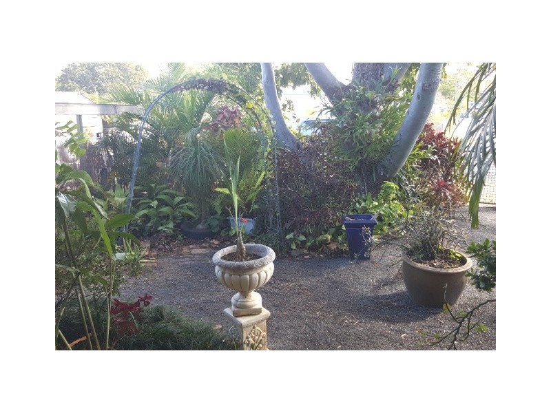81 East Street Extended, Mount Morgan QLD 4714